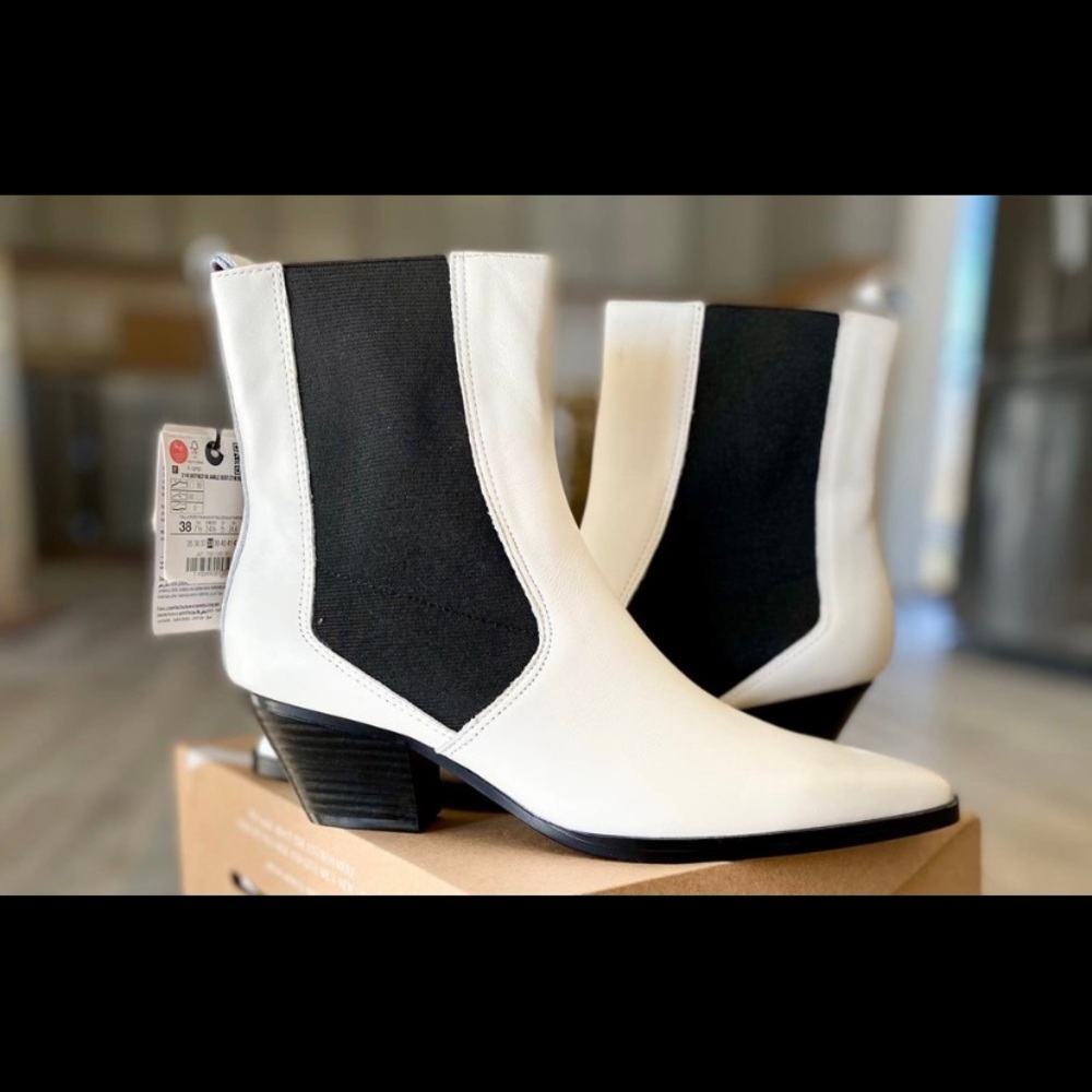 Brand new white genuine leather Zara boots, brand new with tags. Killer boots